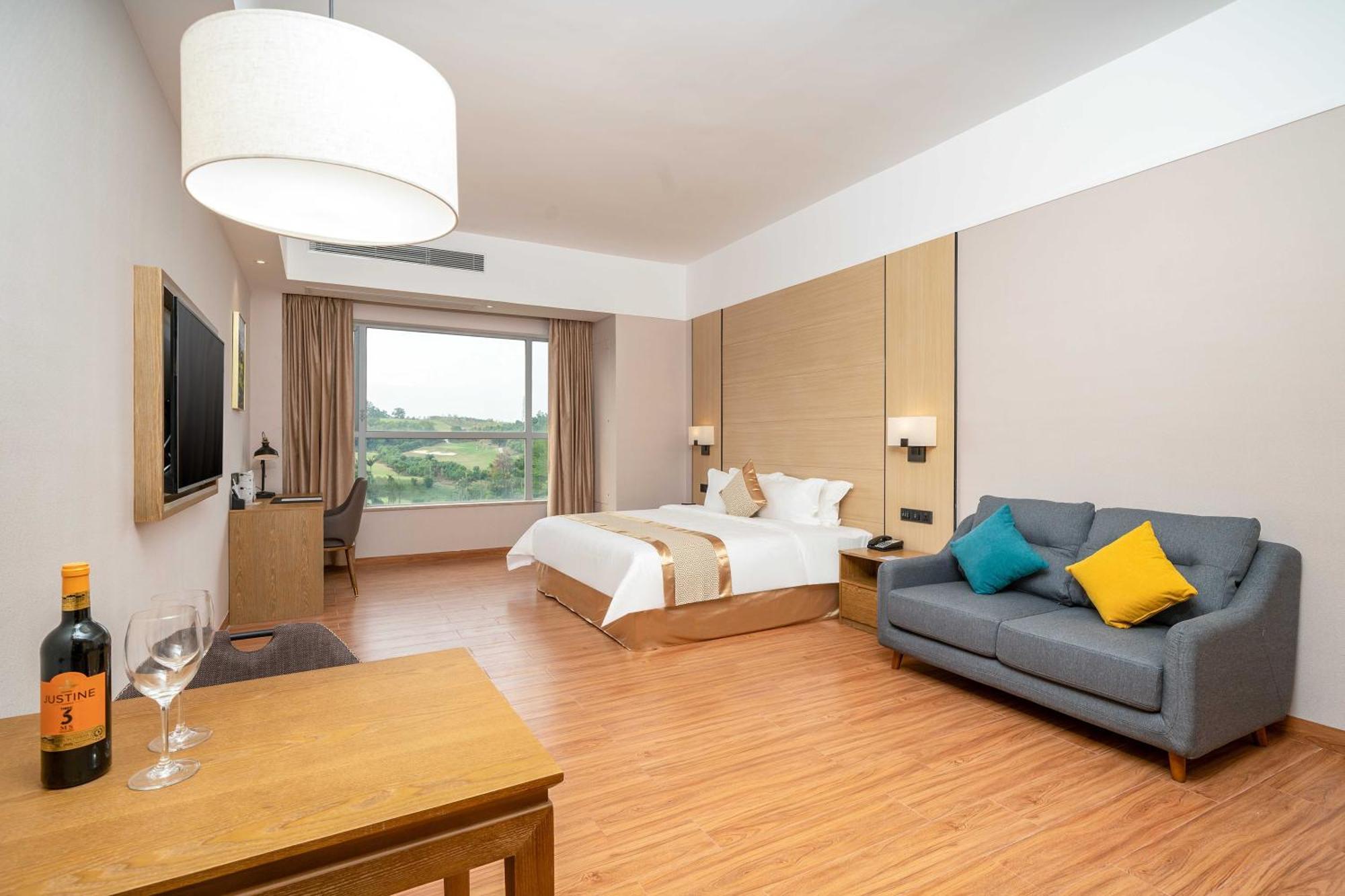 Phoenix Hill Hotel Dongguan - Golf Course Shop المظهر الخارجي الصورة