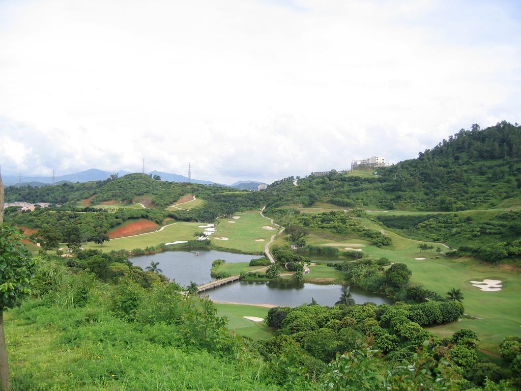 Phoenix Hill Hotel Dongguan - Golf Course Shop المظهر الخارجي الصورة
